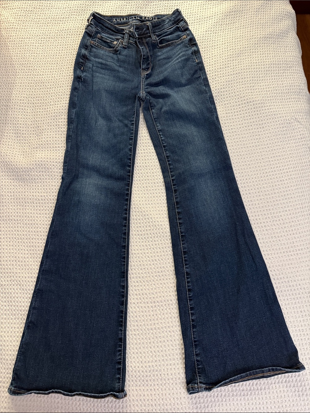 American Eagle Super High Rise flare - LN